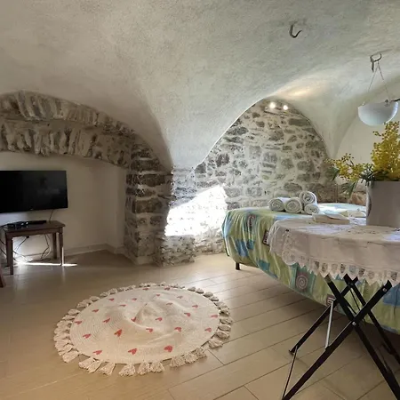 شقة Il Mulino - Vlo207 By Interhome Pantasina